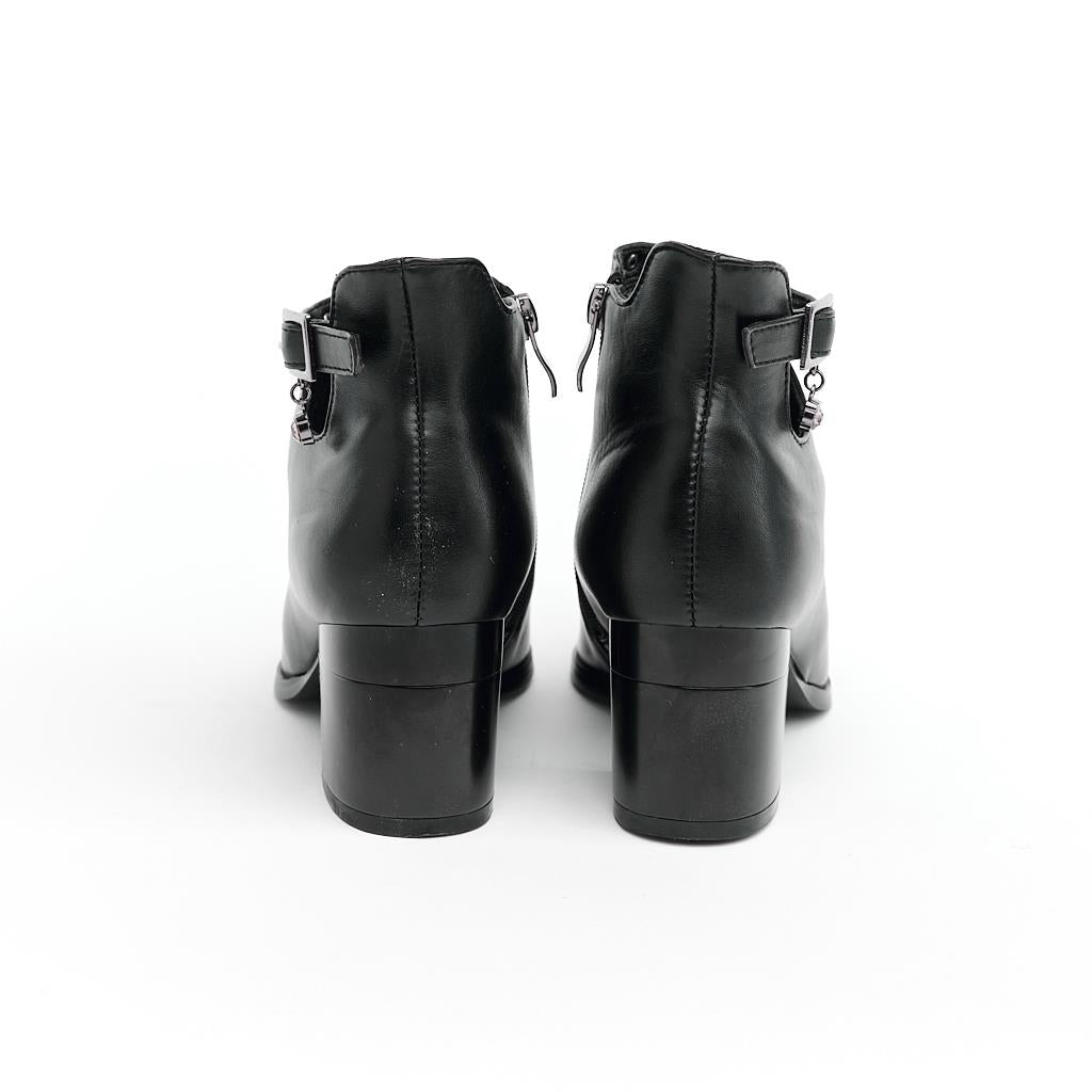 Classic Heeled Women's Boots