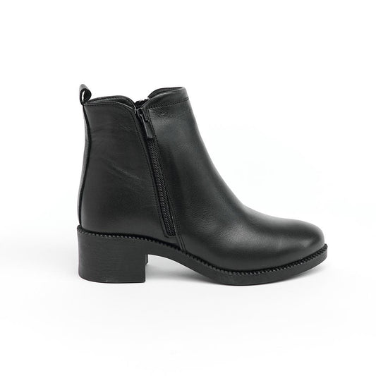 Leather Zippered Women's Boots